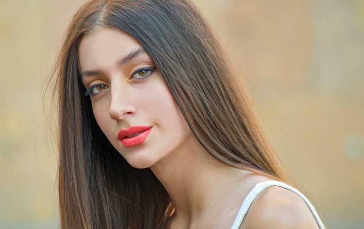 Грузинская красавица Моника