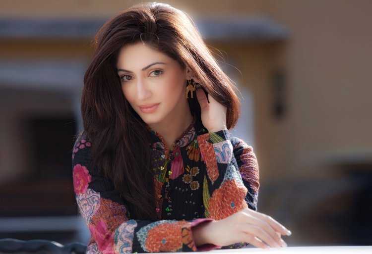 Рейна Мальхотра