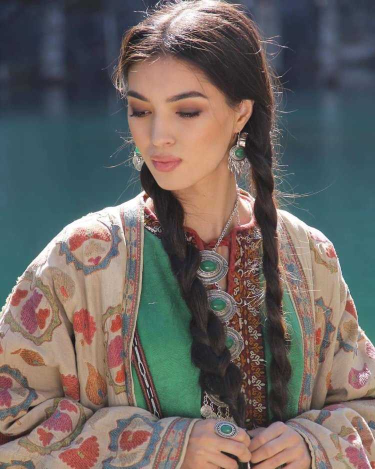 Девушки Узбекистана