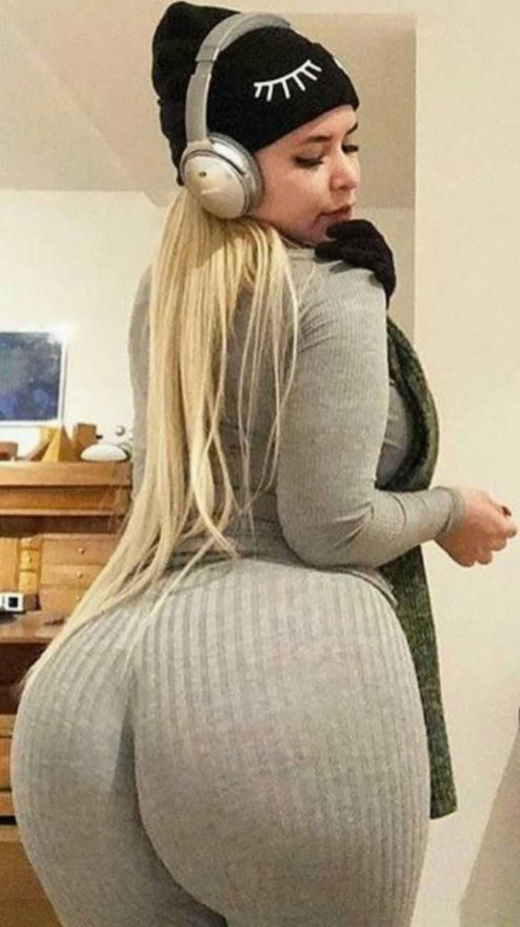 Большие задницы сверху