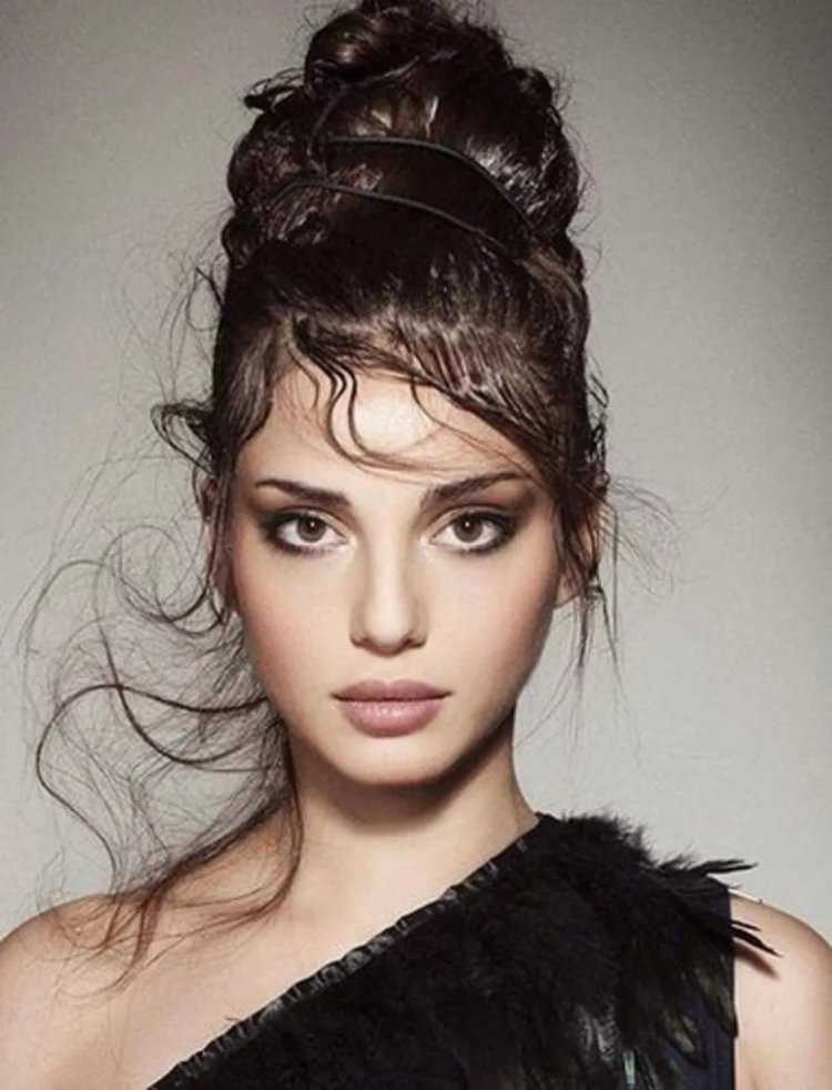 Диана Шнорхокян Diane Sands