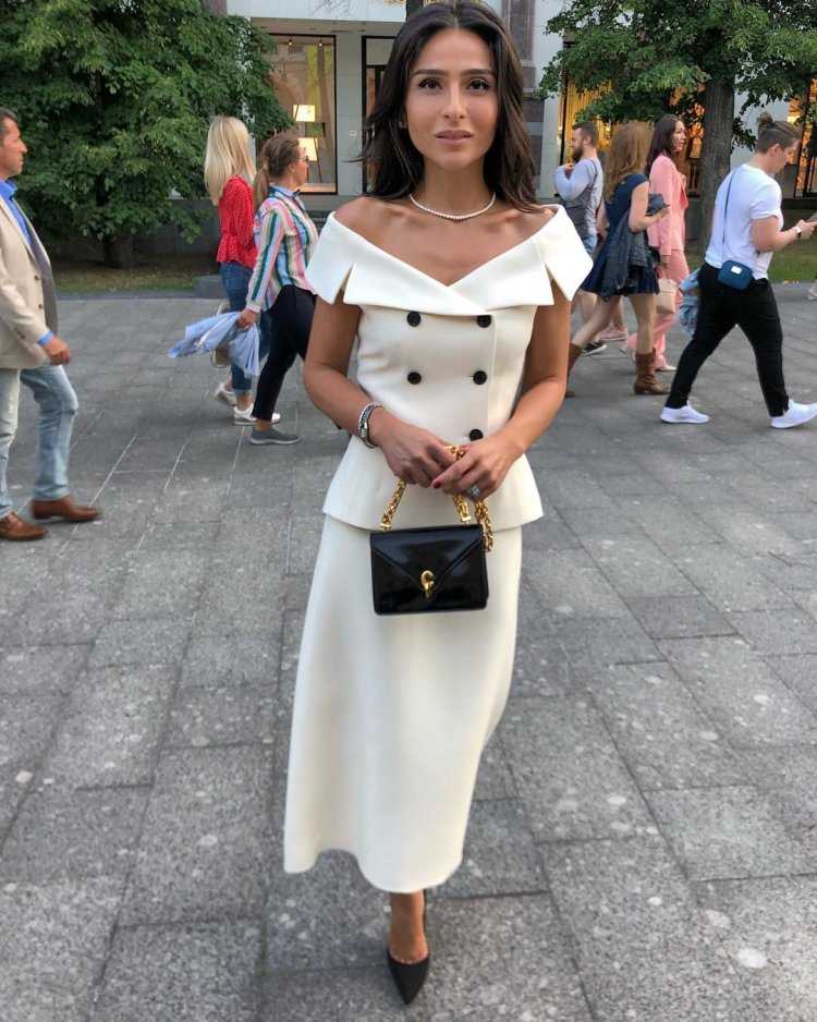 Тамуна Циклаури в платье