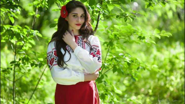 Молдаванка и Украинка