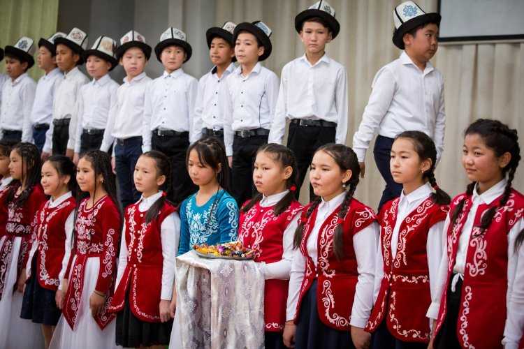 Национальный костюм киргизки33