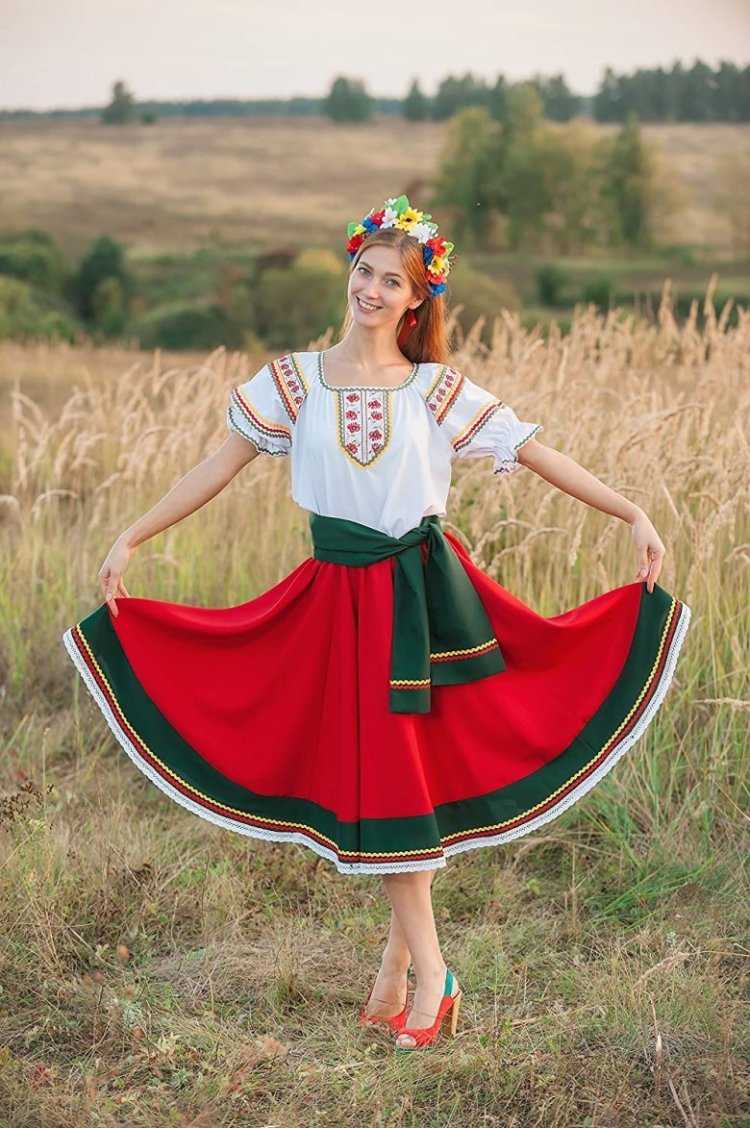 Украинский костюм женский