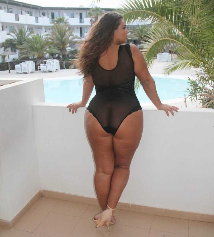 Стефани Виада Plus Size бикини