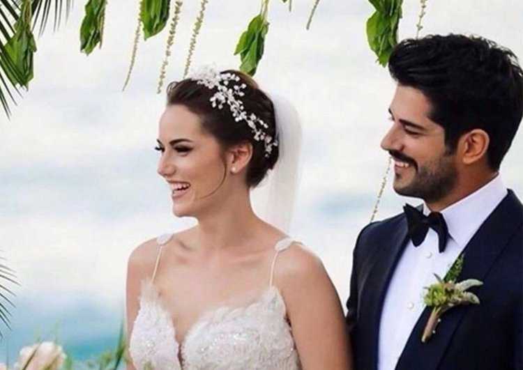 Мисс Камилла Toy liboslari