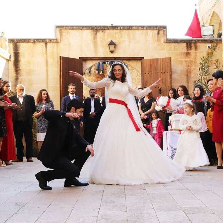 Эсра Эрбилишик