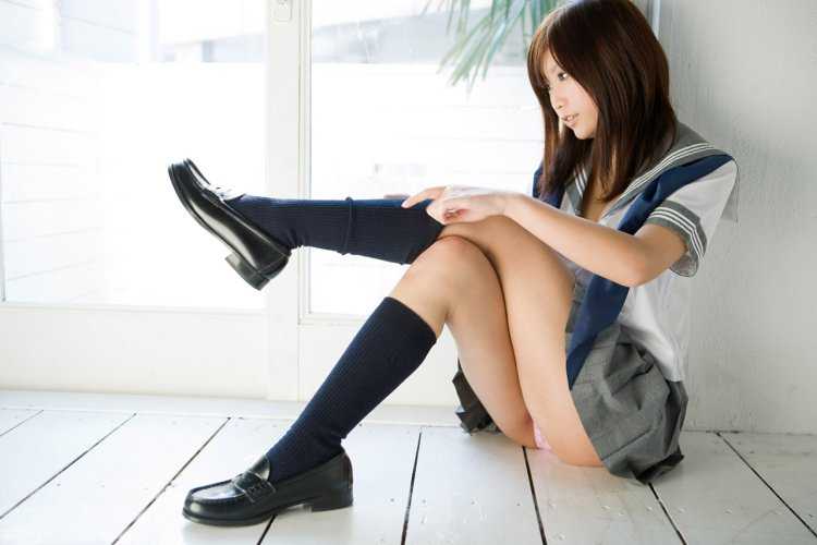 Азиатки в соблазнительных носках