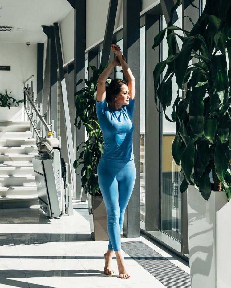 Ножки русских богинь7