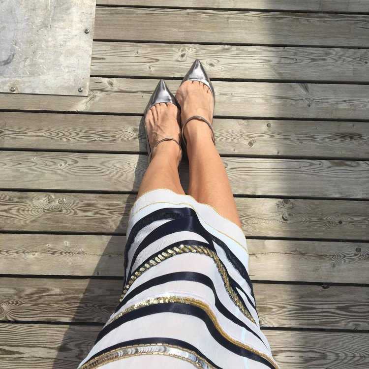 Елена летучая босиком