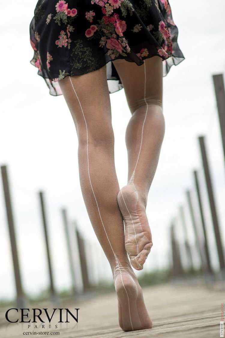 Колготки на ножках