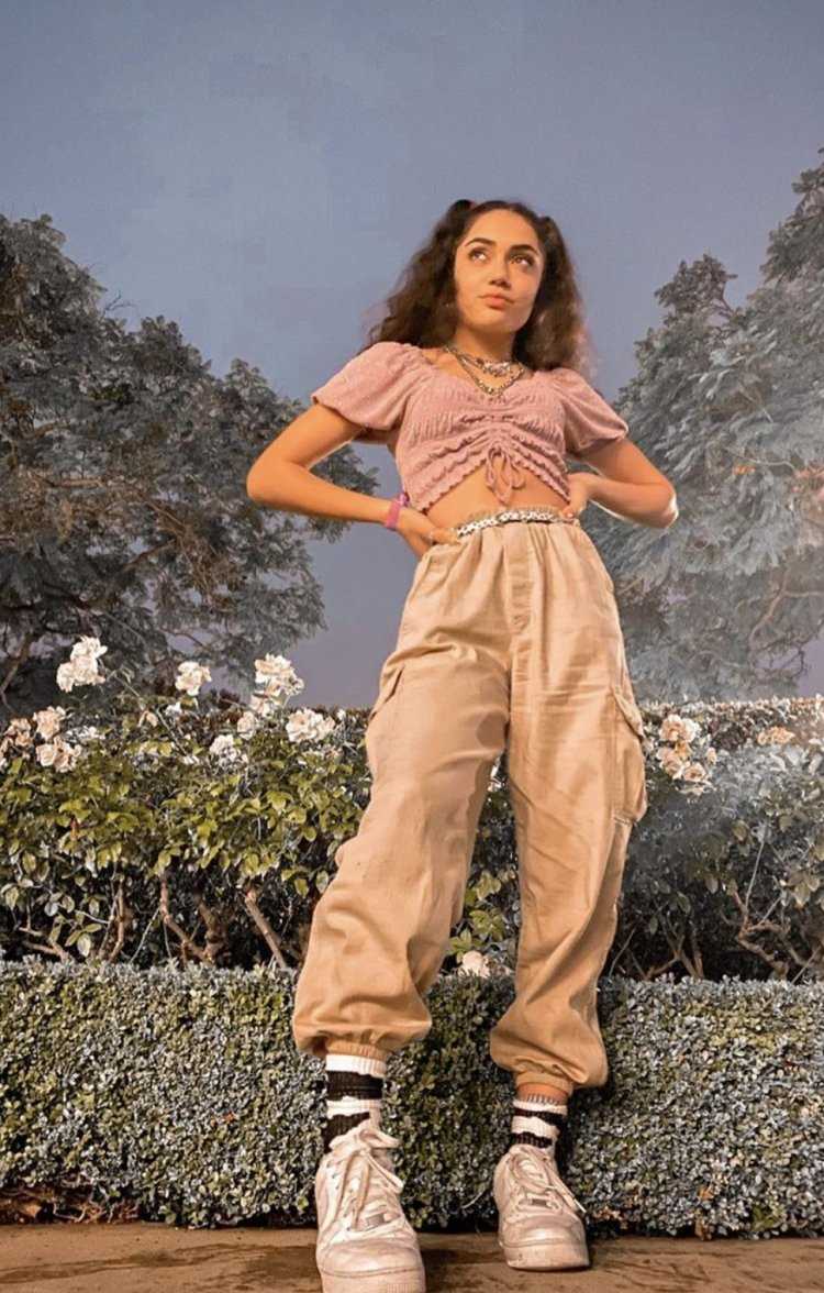 Авани Американ герл