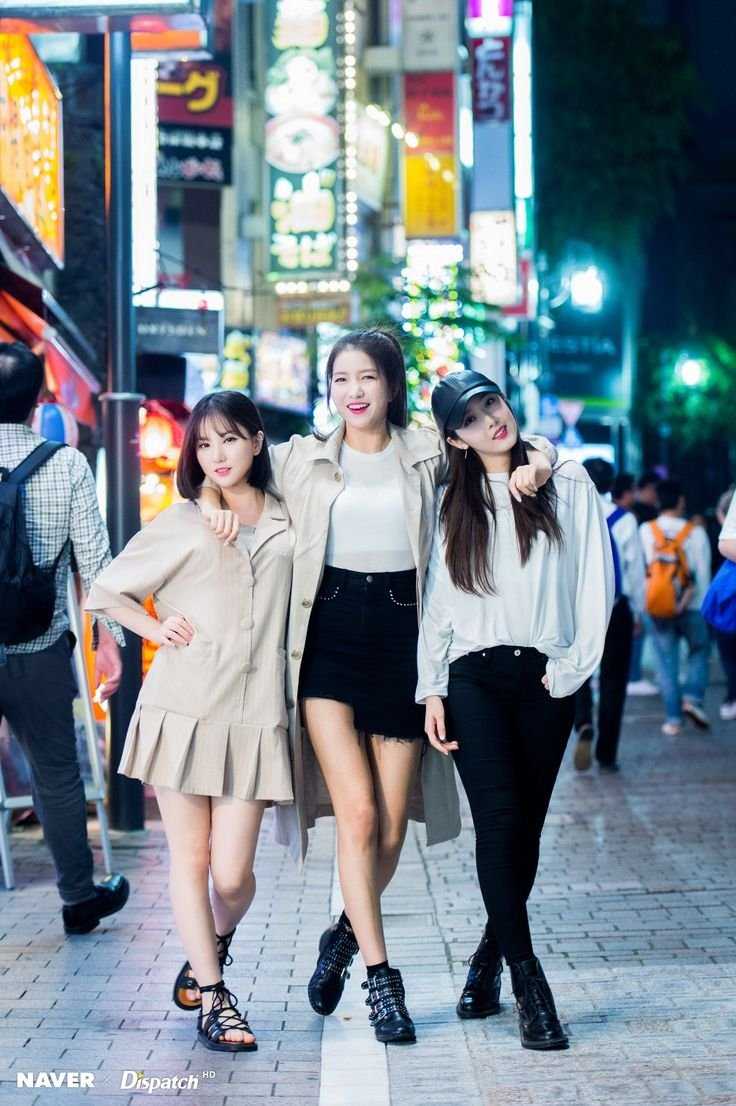 Девушки на улицах Сеула