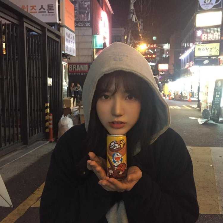 Кореянка ночью