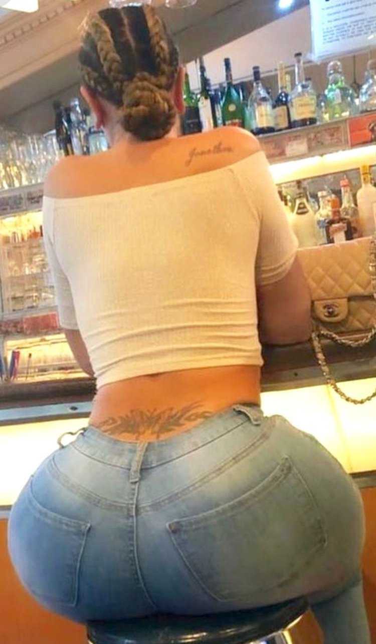 Шамвей Элизабет booty