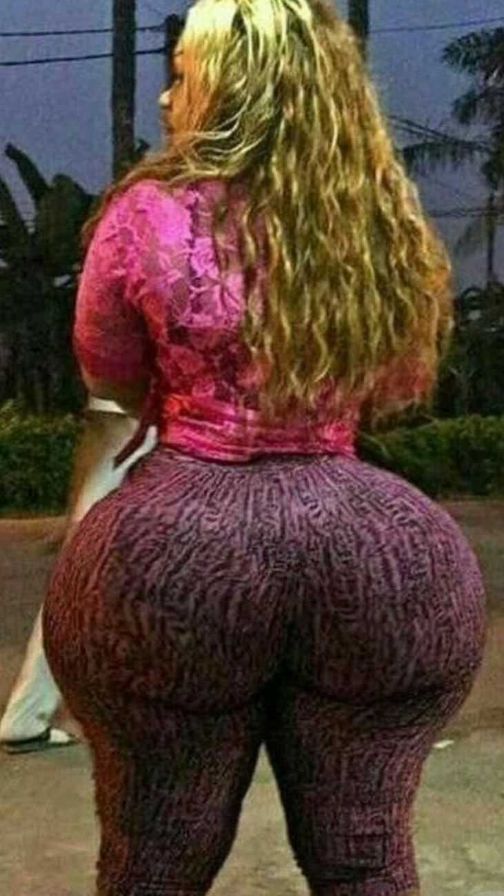 Jailyne Ojeda Ochoa в платье селфи