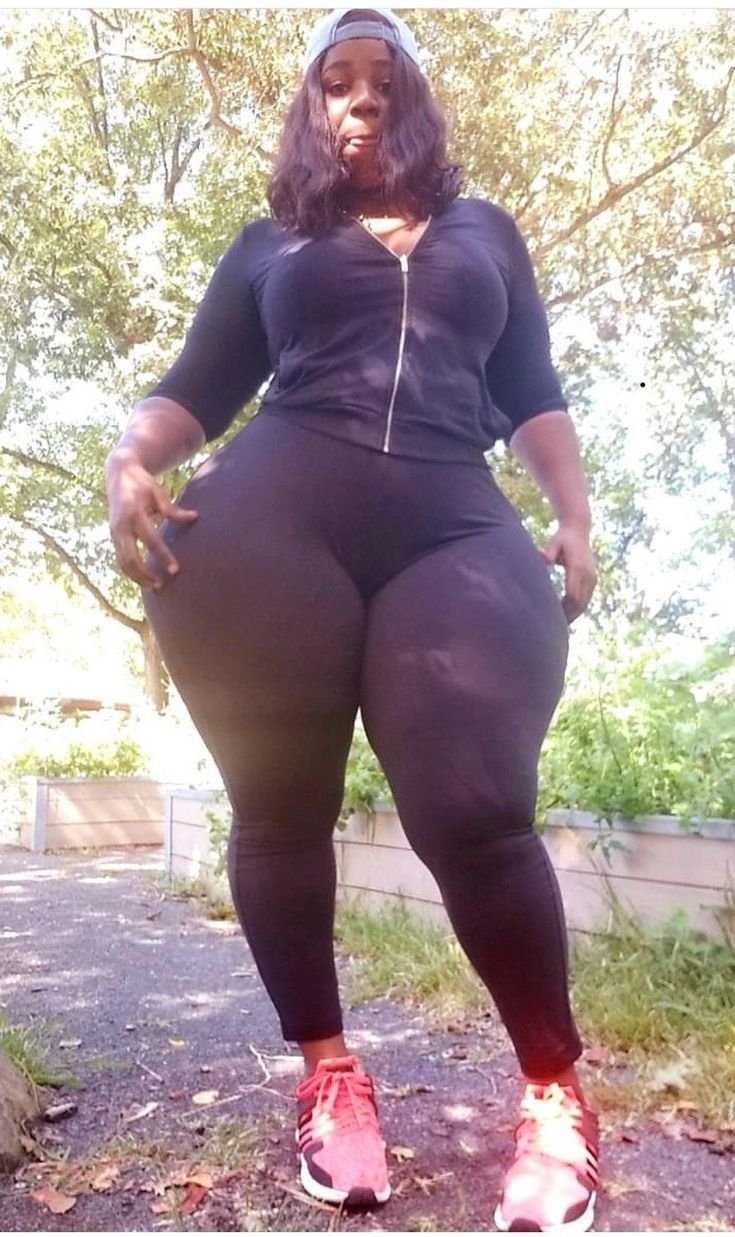 Анна о Брайен модель Plus Size в бикини