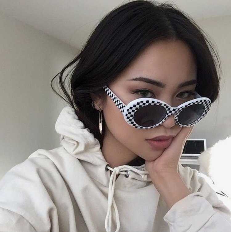 Топовые девушки в очках