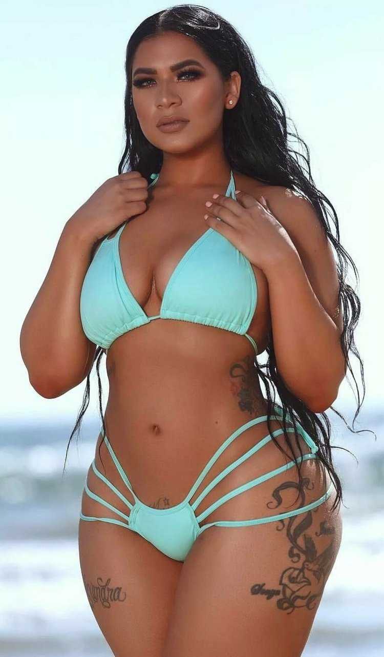 Сандра Саго горячее