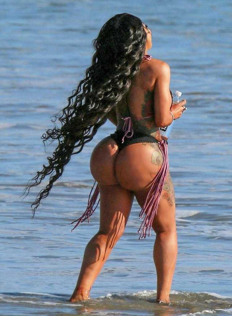 Blac Chyna в купальнике