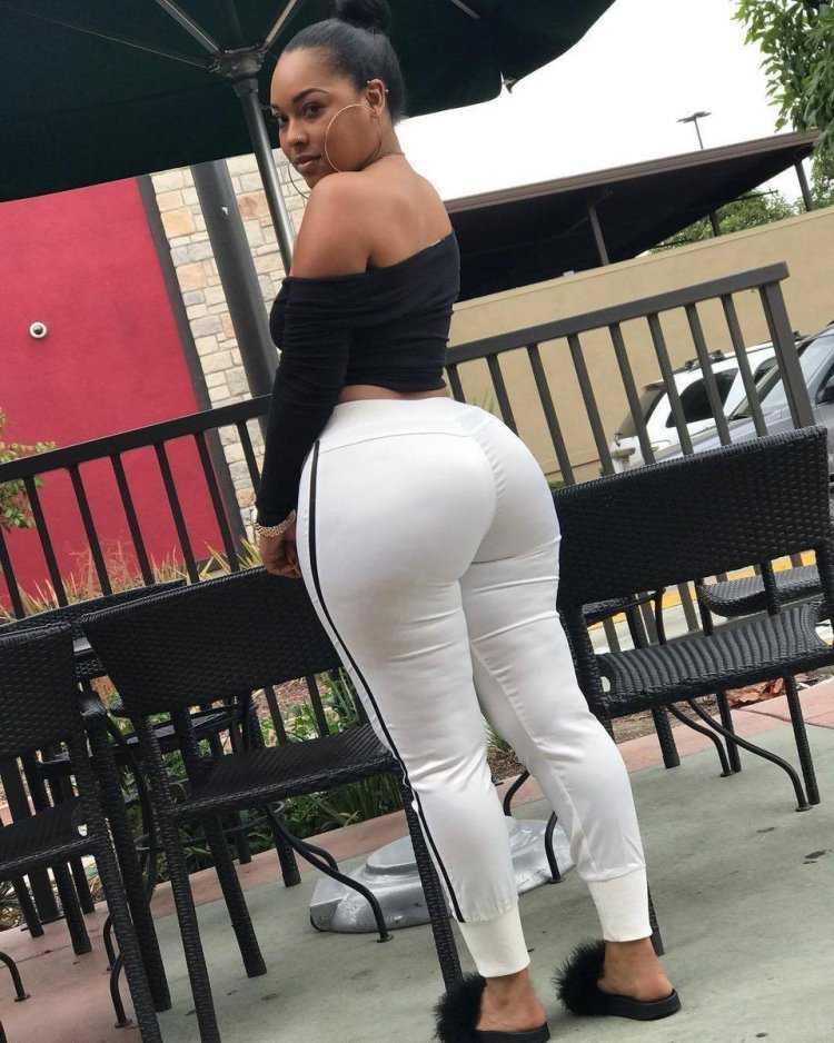 Фотомодель baddie Kasi