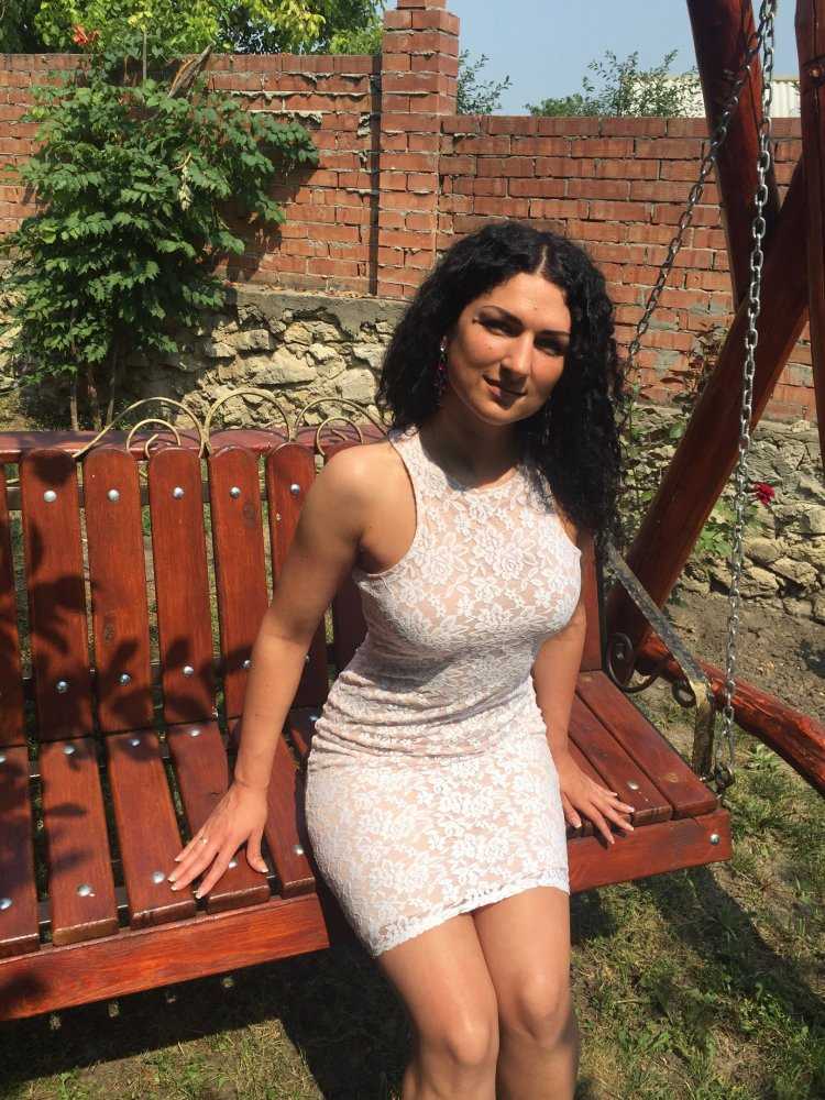 Модель плюс сайз Диана Сирокай