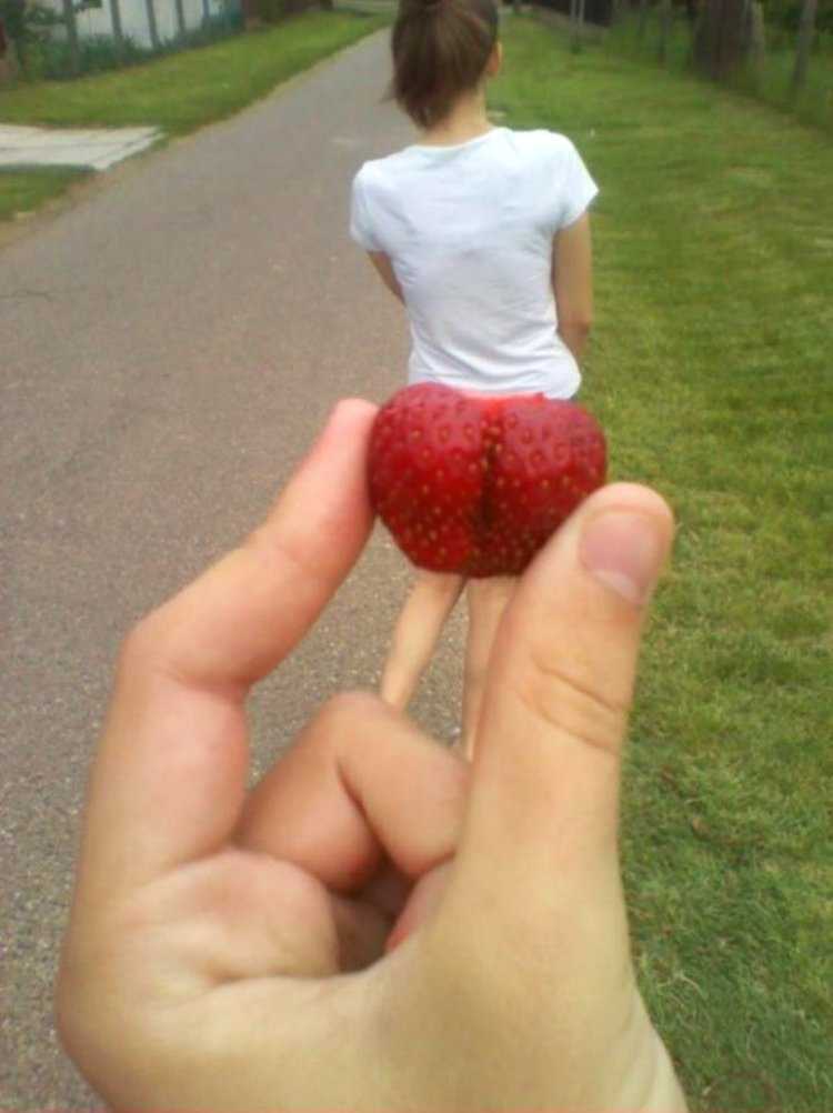 Попка сердечком