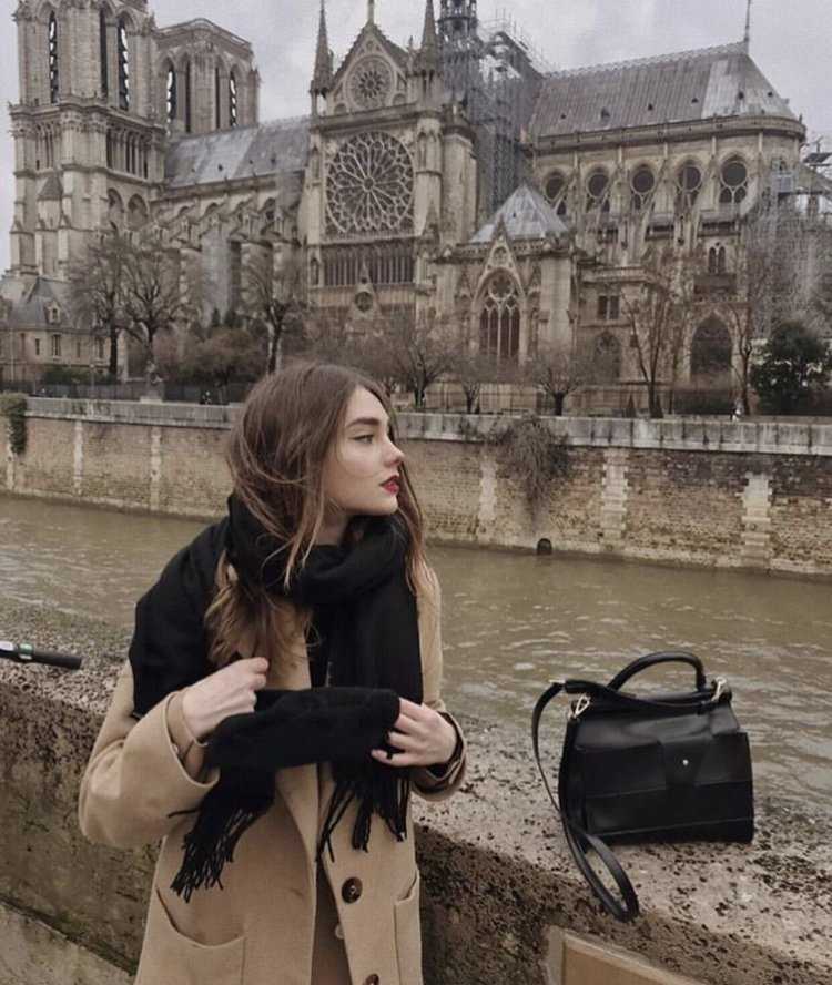 Французский блоггер Жанна Дамас помада