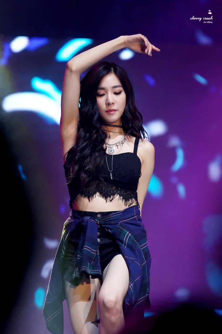 Кореянки танцовщицы