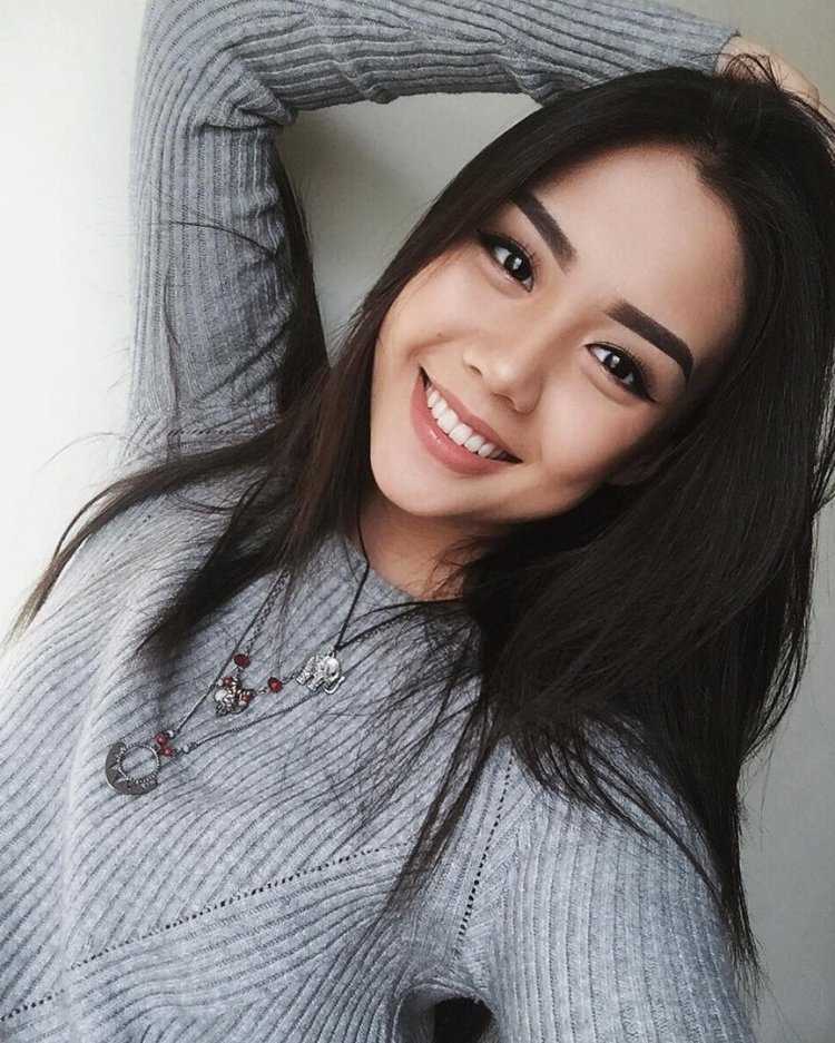 Айжан Асемова мейкап