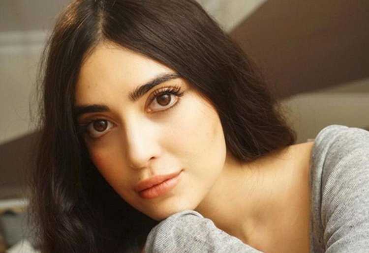 Ялова актриса Мелике Ипек