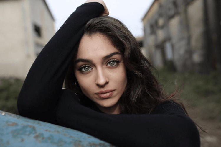 Cemre Baysel турецкая актриса