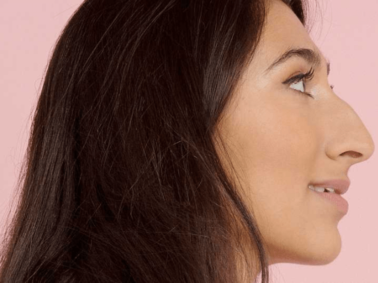 Нос с горбинкой