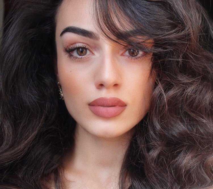 Анна Егоян нос