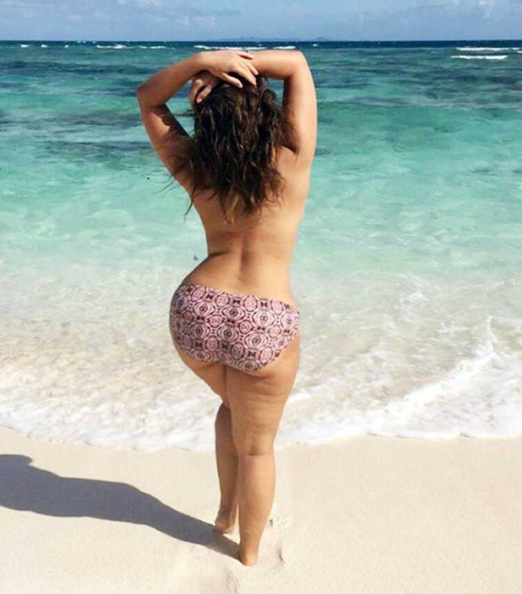 Пухленькие ягодицы