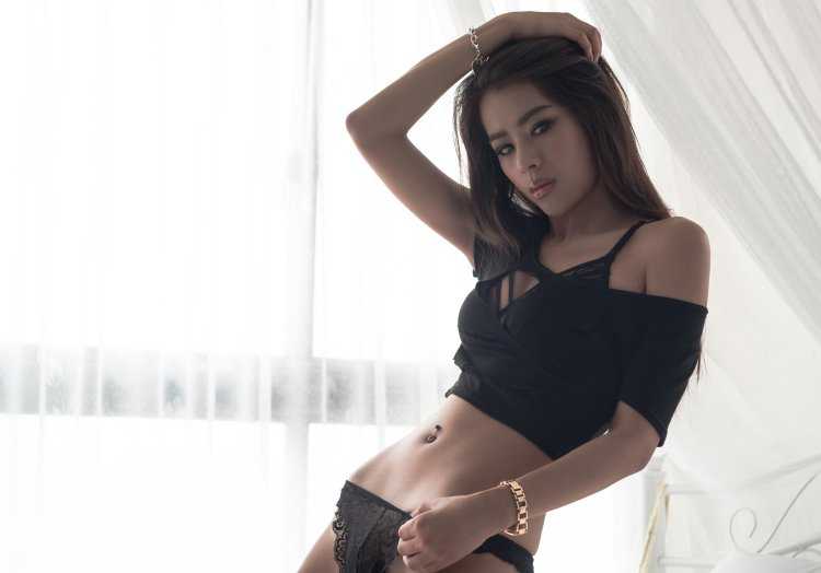 Азиатские девушки