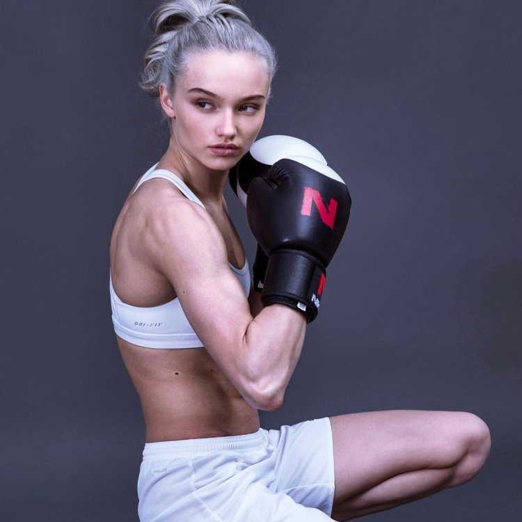 Боксер Светлана Солуянова