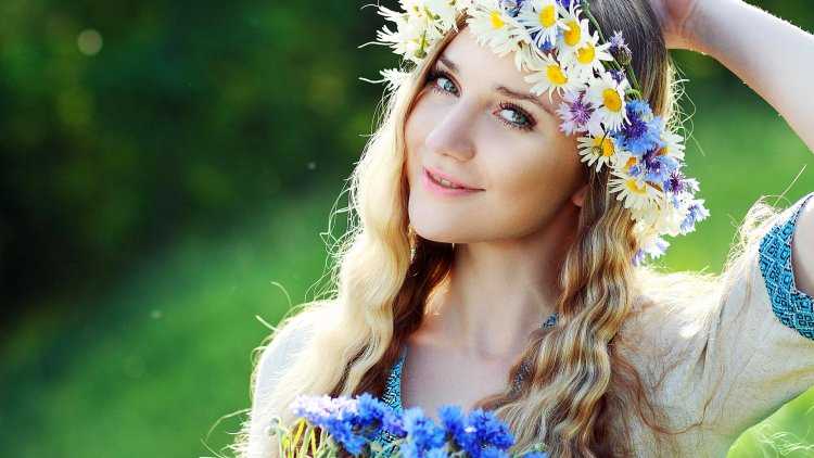 Красивые славянские девушки