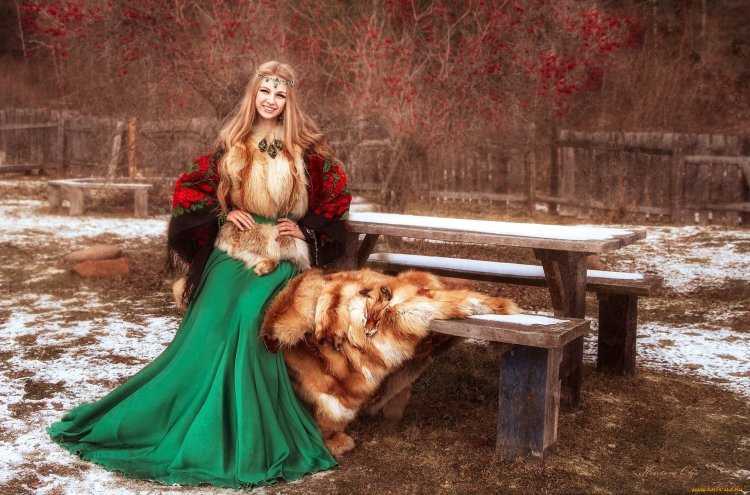 Фотосессия в шубе и платье