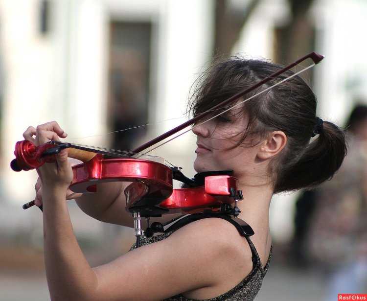 Скрипачка Катя Шпакович