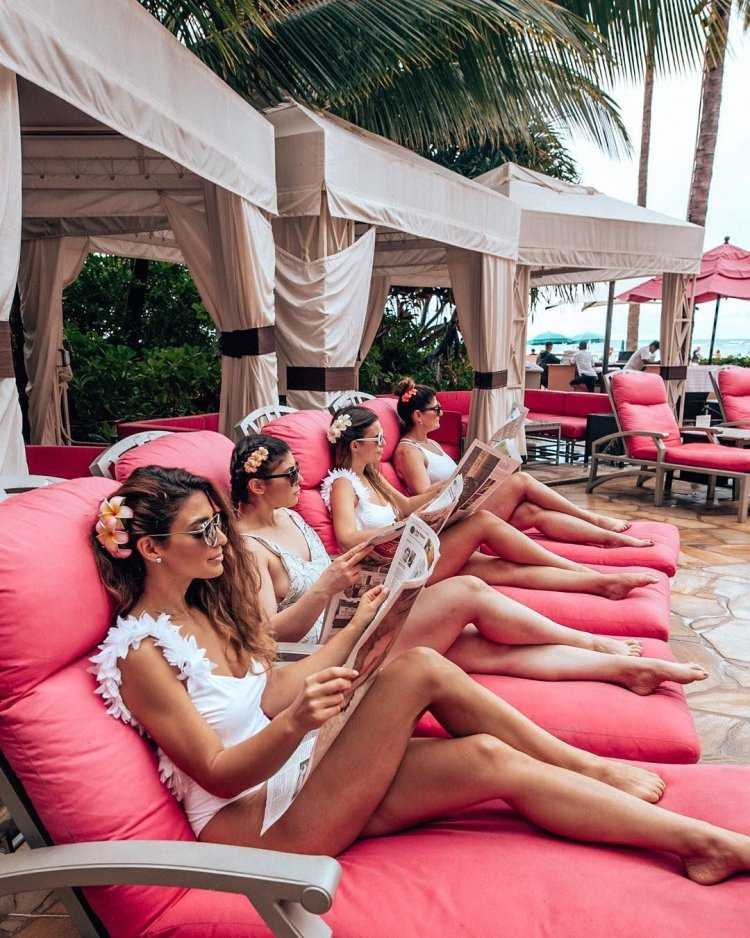 Девчонки отдыхают