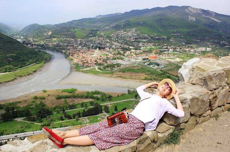 Блондинка в Грузии