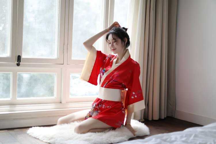 Русские девушки в кимоно24