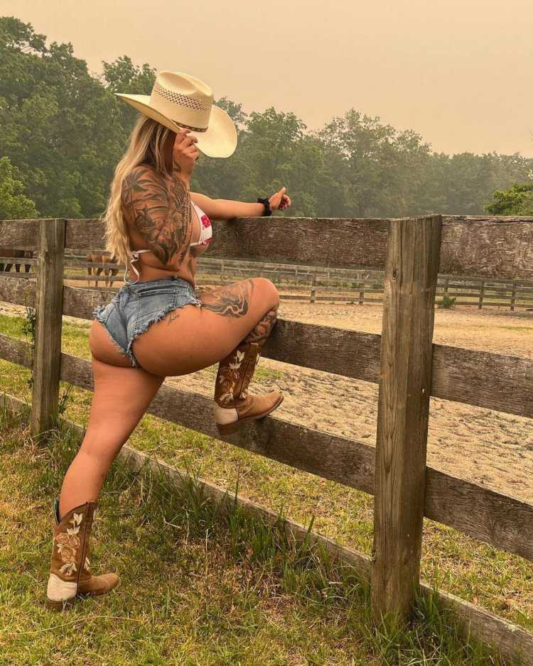 Самая большая накаченная жопа9