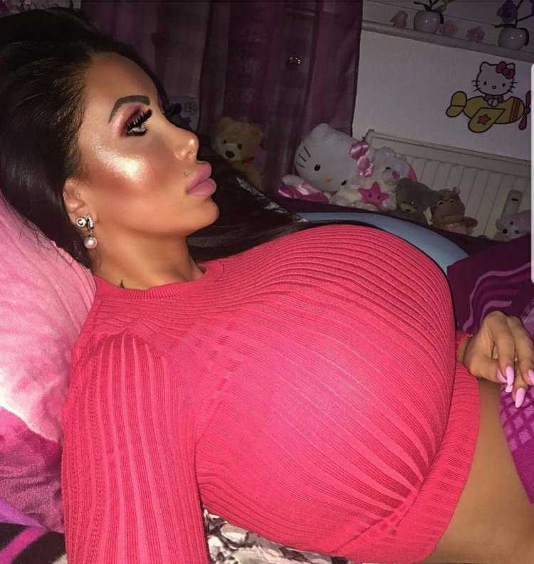 Самая огромная попа в мире