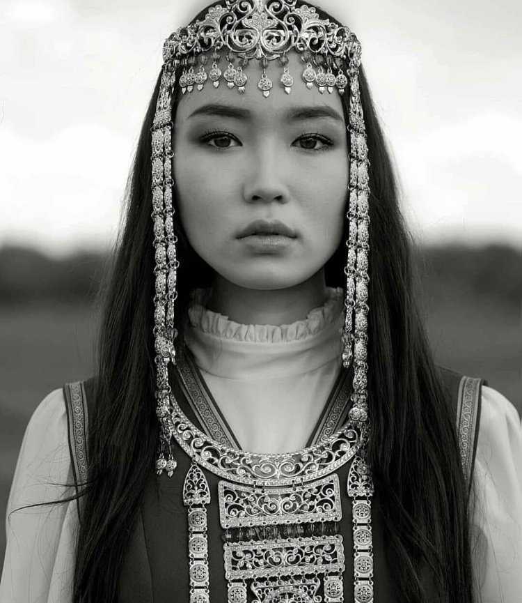 Николин Йики