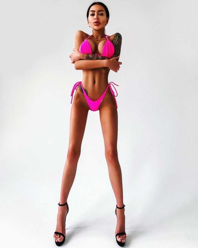 Модель Алена Омович