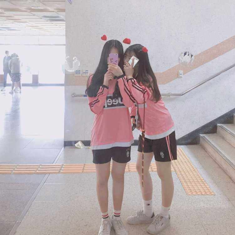 Корейские девушки лучшие подруги