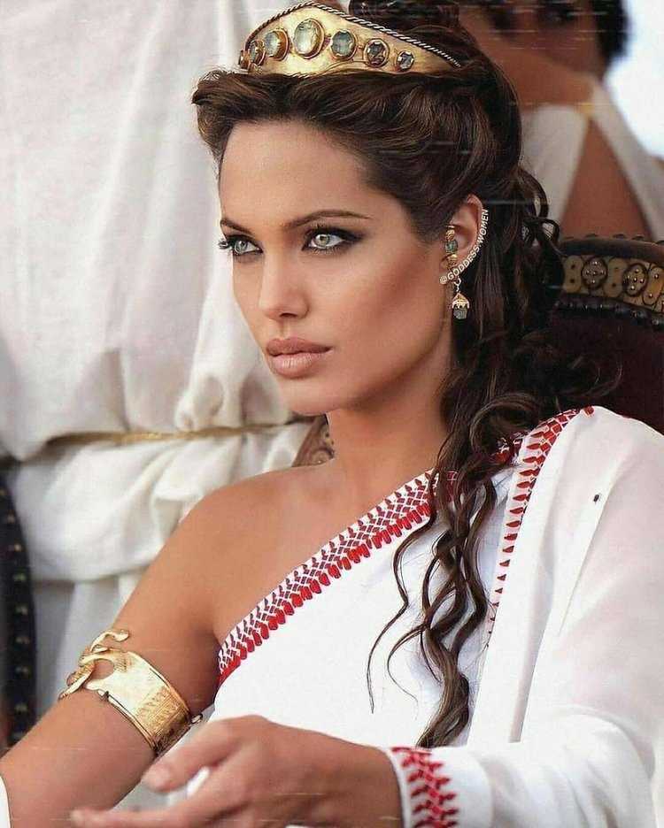 Анджелина Джоли в фильме Александр